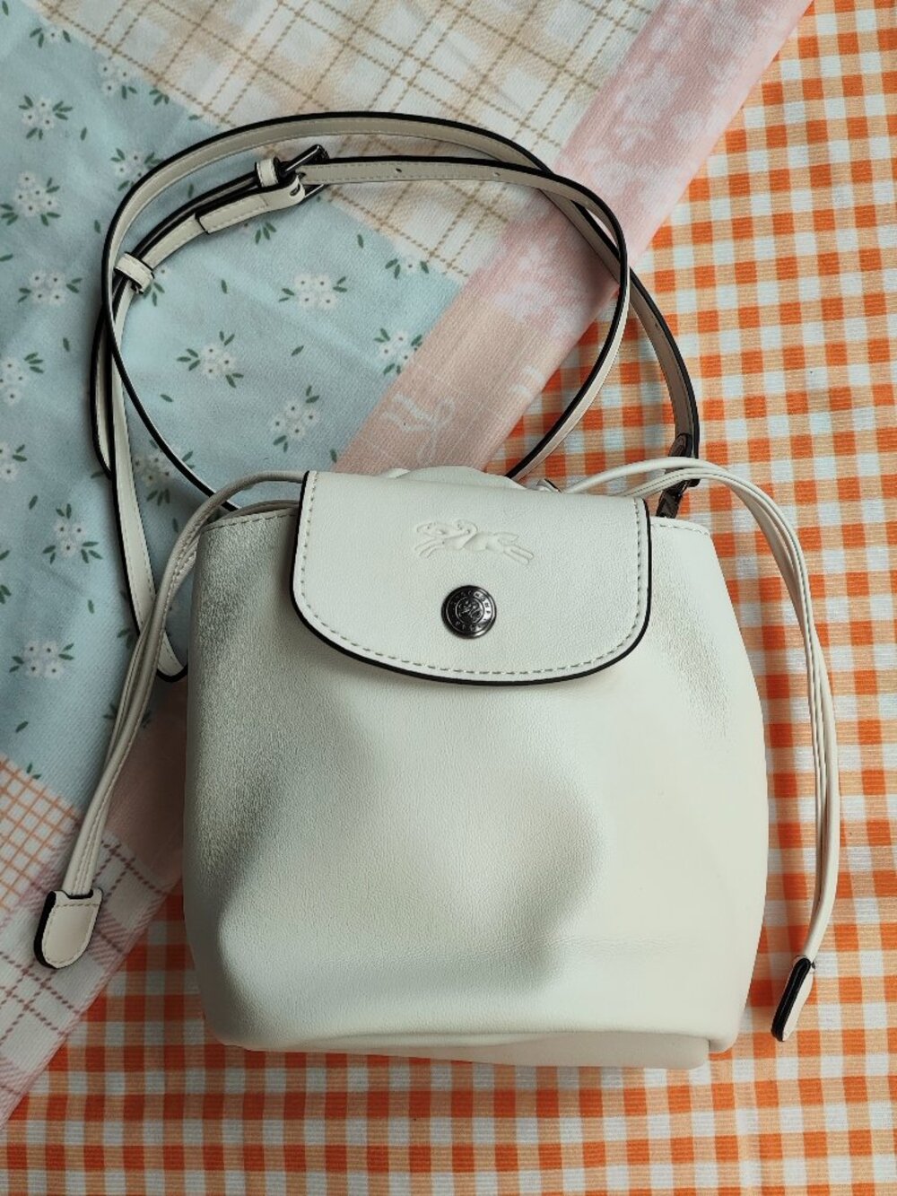 Longchamp Le Pliage Xtra Off-White Drawstring Bucket Bag - Picture 1 of 6